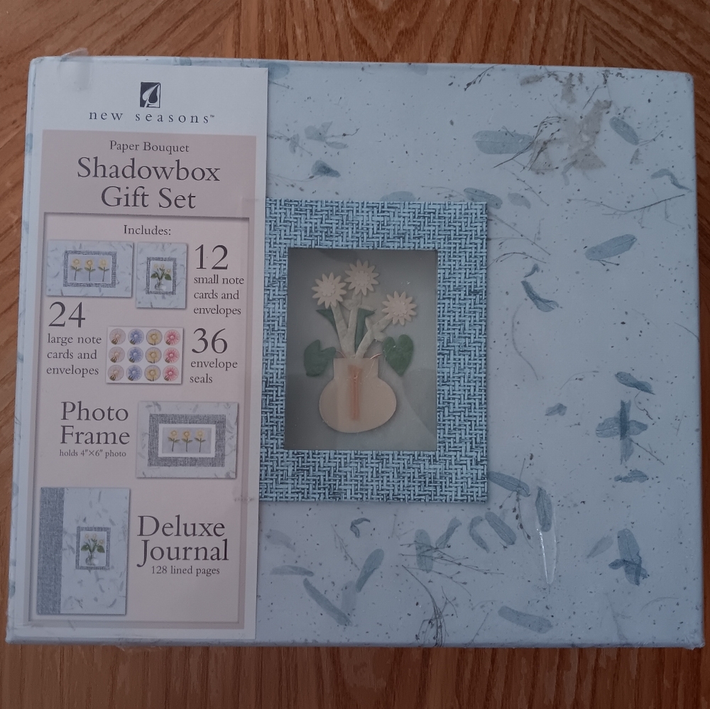 Shadowbox Gift Set....NEW SEASONS..